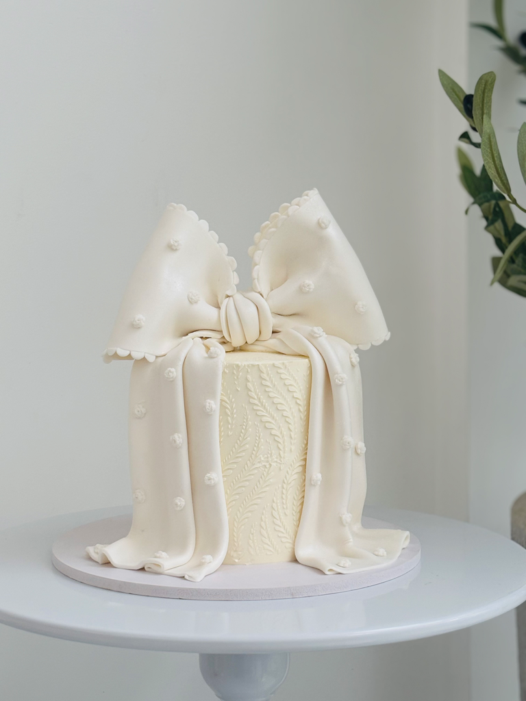 Classic Style Bow